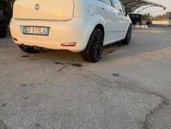 Usata 2012 Fiat Grande Punto S Due volumi | 5000 € (Cara)