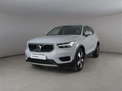 Grigio Usata 2021 Volvo XC40 Momentum SUV | 27.800 € (Buon prezzo)
