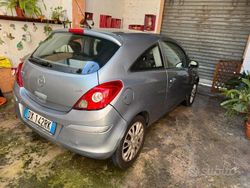 Usata 2009 Opel Corsa Due volumi | 700 € (Super prezzo)