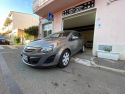 Grigio Usata 2014 Opel Corsa Tre volumi | 5990 € (Molto cara)