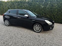 Usata 2015 Alfa Romeo Giulietta Tre volumi | 5900 € (Ottimo prezzo)