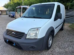 Usata 2010 Ford Transit Monovolume | 4499 € (Buon prezzo)