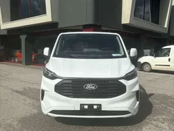 Bianco frozen Nuova 2024 Ford Transit Custom Titanium Furgone | 31.550 € (Buon prezzo)
