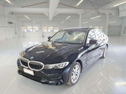 Nero Usata 2021 BMW 330e Advantage Tre volumi | 23.900 € (Super prezzo)