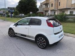 Usata 2009 Abarth Grande Punto Due volumi | 12.000 € (Buon prezzo)