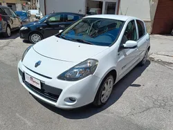 Bianco Usata 2011 Renault Clio II Tre volumi | 3700 € (Buon prezzo)