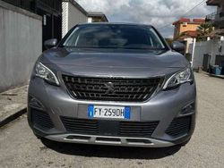 Grigio Usata 2019 Peugeot 3008 Allure SUV | 16.600 € (Buon prezzo)