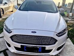 Bianco Usata 2015 Ford Mondeo Tre volumi | 10.900 €