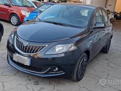 Nero Usata 2023 Lancia Ypsilon Gold Due volumi | 12.500 € (Buon prezzo)