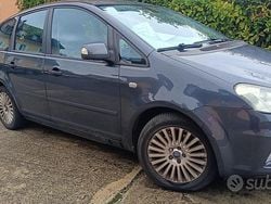 Usata 2010 Ford C-MAX Monovolume | 3900 € (Molto cara)