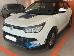 Bianco Usata 2016 Ssangyong Tivoli SUV | 10.700 € (Buon prezzo)