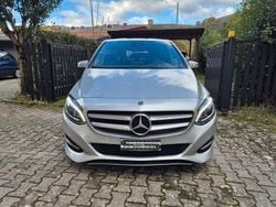 Argento Usata 2018 Mercedes B180 Premium Monovolume | 14.999 € (Buon prezzo)
