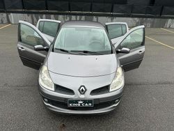 Grigio Usata 2009 Renault Clio II Dynamique Tre volumi | 3400 € (Buon prezzo)
