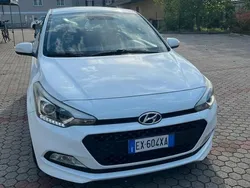 Usata 2015 Hyundai i20 Due volumi | 6500 € (Buon prezzo)