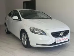 Bianco Usata 2014 Volvo V40 Business Edition Station wagon | 7190 € (Ottimo prezzo)