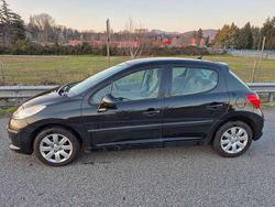 Nero Usata 2007 Peugeot 207 Tre volumi | 3900 € (Buon prezzo)