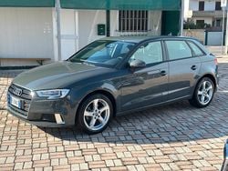 Grigio Usata 2018 Audi A3 Sport Tre volumi | 14.900 € (Ottimo prezzo)