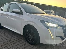 Bianco Usata 2021 Peugeot 208 Due volumi | 13.000 € (Buon prezzo)
