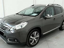 Grigio chiaro Usata 2014 Peugeot 2008 Allure SUV | 9300 € (Buon prezzo)