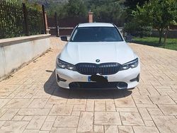 Bianco Usata 2020 BMW 320 Luxury Line Station wagon | 24.500 €