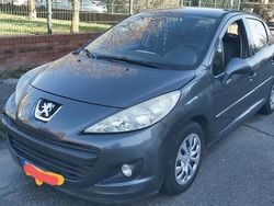 Grigio Usata 2012 Peugeot 207 Tre volumi | 3500 € (Buon prezzo)