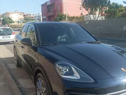 Usata 2018 Porsche Cayenne SUV | 49.000 € (Molto cara)