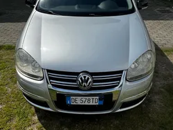Usata 2007 VW Jetta Tre volumi | 2800 €