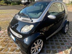Nero Usata 2005 Smart ForTwo Coupé Passion Due volumi | 2500 € (Buon prezzo)