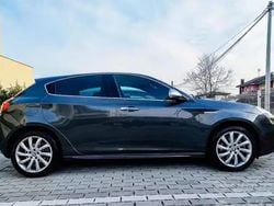 Usata 2012 Alfa Romeo Giulietta Tre volumi | 7400 € (Buon prezzo)