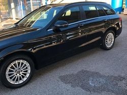 Nero Usata 2015 Mercedes C200 Tre volumi | 8500 € (Buon prezzo)