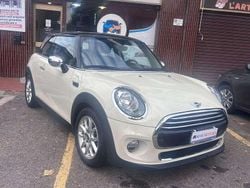 Bianco Usata 2015 Mini Cooper Due volumi | 10.900 € (Buon prezzo)