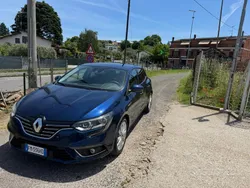 Blu Usata 2017 Renault Mégane IV Bose Edition Tre volumi | 9900 € (Ottimo prezzo)