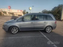Usata 2005 Opel Zafira Monovolume | 1500 € (Super prezzo)