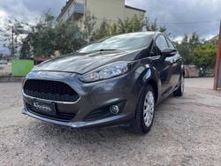 Grigio Usata 2017 Ford Fiesta Business Edition Tre volumi | 7500 € (Buon prezzo)
