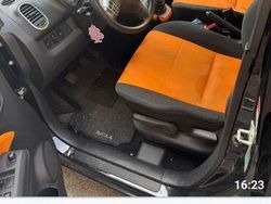 Nero Usata 2009 Opel Agila Due volumi | 4500 €