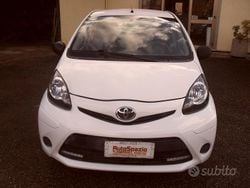 Bianco Usata 2013 Toyota Aygo Connect Style Due volumi | 6000 € (Buon prezzo)