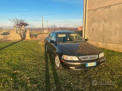 Nero Usata 2002 Volvo S40 Tre volumi | 2000 €