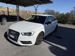 Usata 2014 Audi A3 Ambiente Tre volumi | 10.700 € (Buon prezzo)