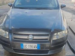 Grigio Usata 2006 Fiat Stilo Tre volumi | 4000 €