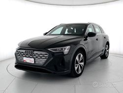 Nero mito metallizzato Usata 2023 Audi Q8 e-tron Ambiente SUV | 54.900 € (Cara)