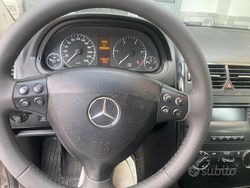 Nero Usata 2008 Mercedes A180 Monovolume | 2500 € (Buon prezzo)