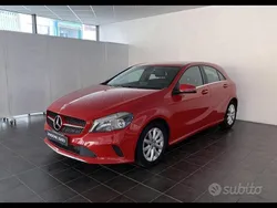 Rosso Usata 2017 Mercedes A200 Executive Tre volumi | 17.500 € (Buon prezzo)