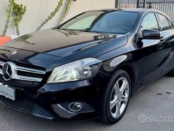 Nero Usata 2014 Mercedes A180 Tre volumi | 9900 € (Buon prezzo)