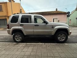 Grigio Usata 2005 Jeep Cherokee SUV | 6000 € (Buon prezzo)