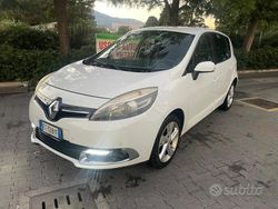 Bianco Usata 2014 Renault Scénic III Monovolume | 4400 € (Buon prezzo)