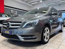 Argento Usata 2014 Mercedes B180 Executive Monovolume | 11.490 € (Buon prezzo)