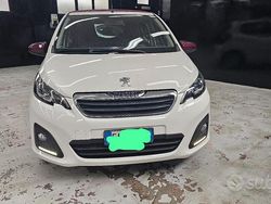 Usata 2015 Peugeot 108 Tre volumi | 6400 €