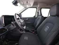 Verde Usata 2024 Ford Tourneo Courier Active Monovolume | 23.000 €