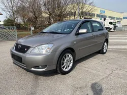 Argento Usata 2002 Toyota Corolla Tre volumi | 11.500 €