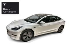 Pearl white multicoat Usata 2023 Tesla Model 3 RWD Tre volumi | 30.800 € (Buon prezzo)